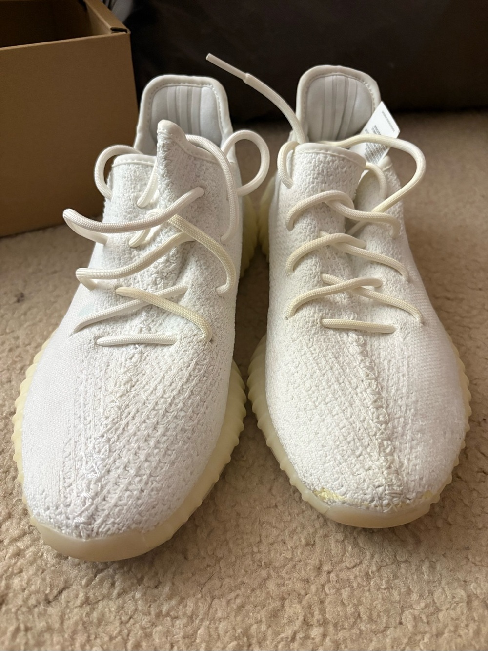Yeezy shoes Cream Knit Low-Top Sneakers - Picture 6 of 10